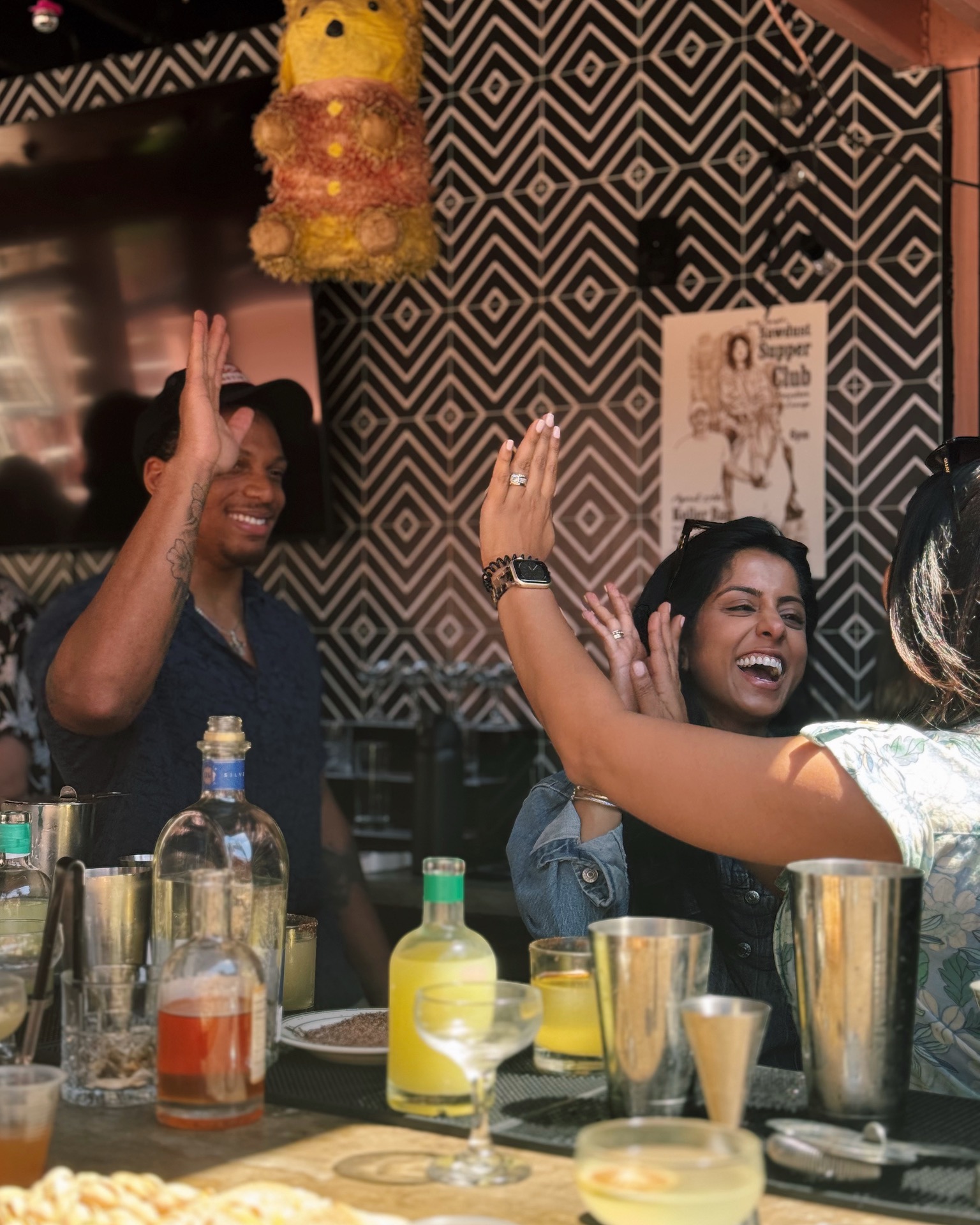 Couple enjoying a Charleston cocktail class