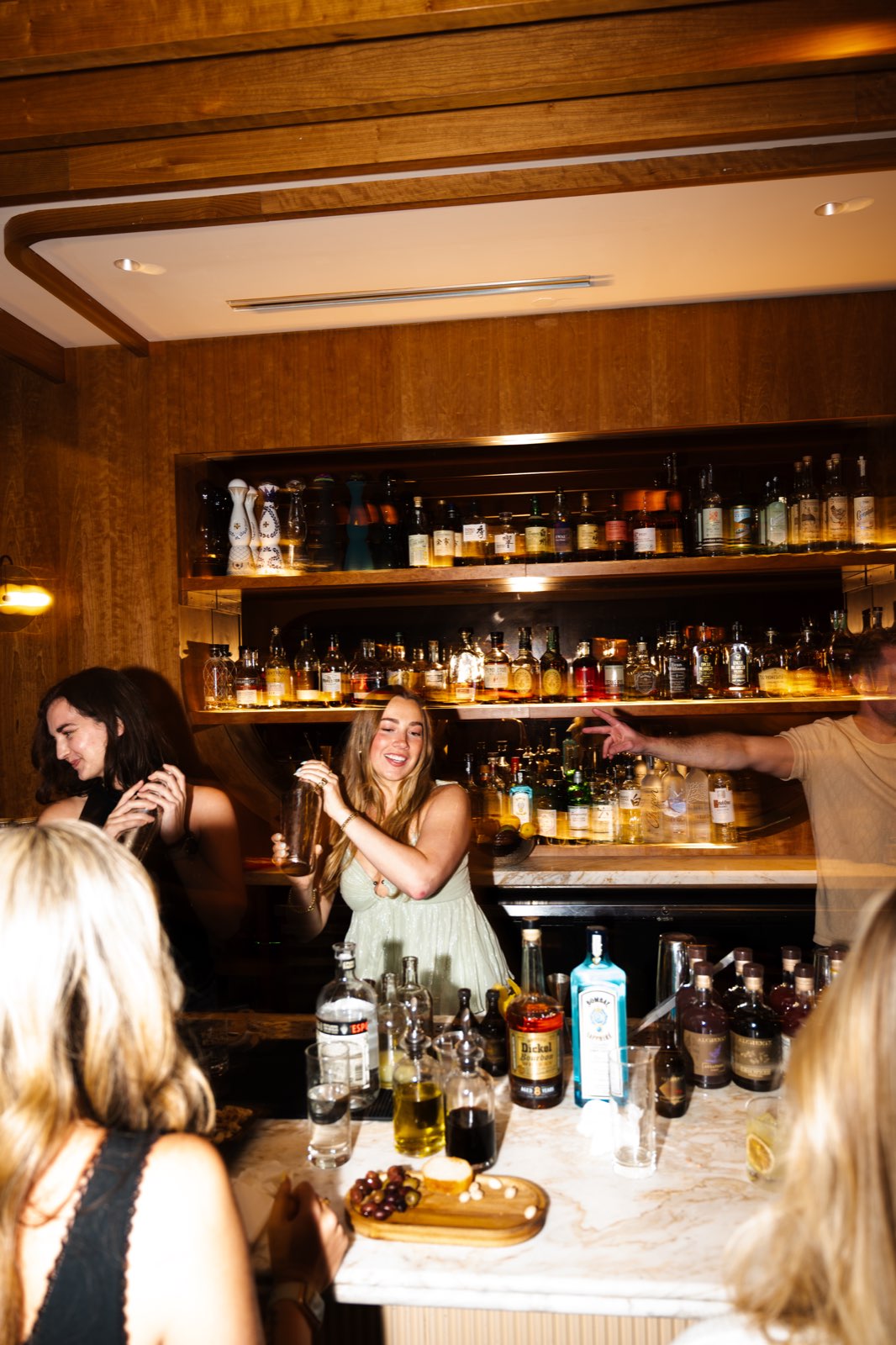 Cocktail making class in Nashville speakeasy