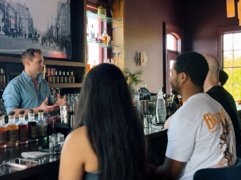 Cocktail mixology class in New Orleans